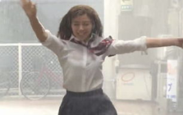 娱乐吃瓜酱踩井盖,揭秘娱乐圈背后的惊险瞬间