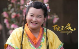 娱乐吃瓜贾玲,娱乐界的“吃瓜女王”,笑料百出的人生