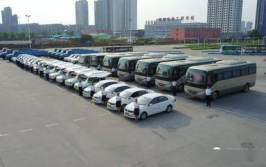 公交驾校,专业培训，安全驾驶，成就您的驾驶梦想”